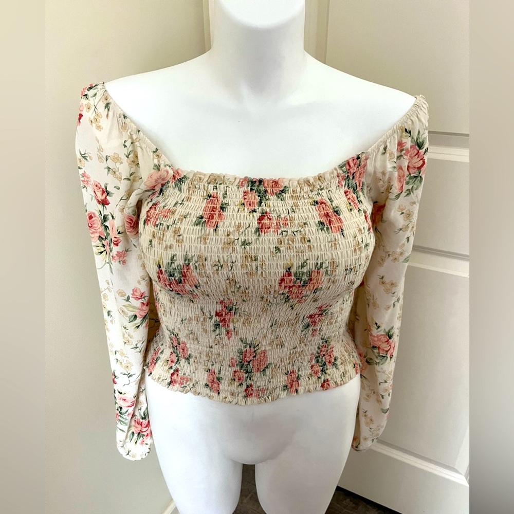 Size Large Off The Shoulder American Eagle Floral Top